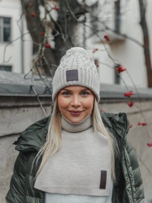 Vaaleanbeige kauluri merinovillainen
