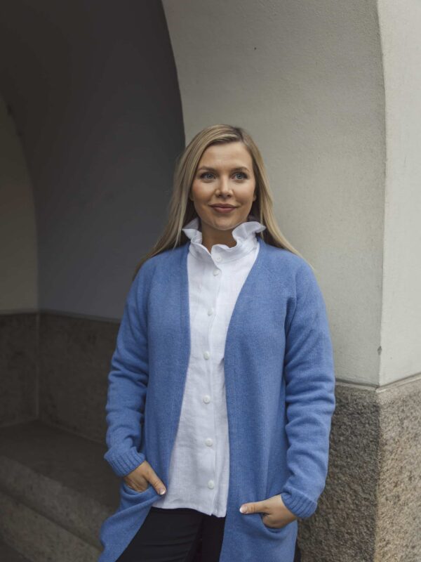 Sininen villatakki