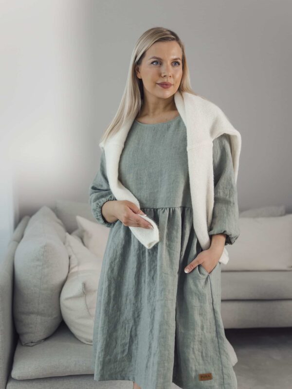 Salvian värinen pellavamekko