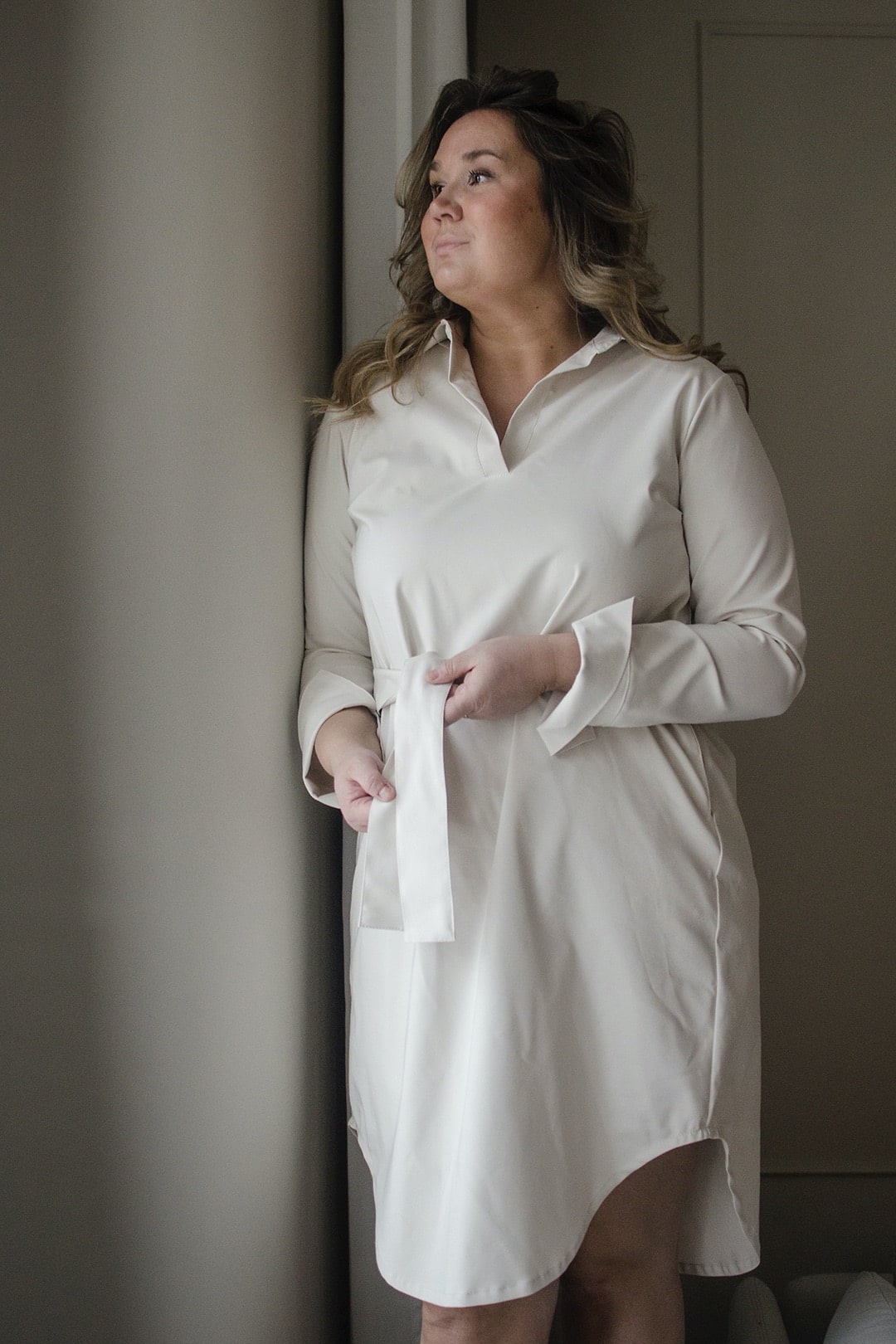 Valkoinen Cotton Blend mekko